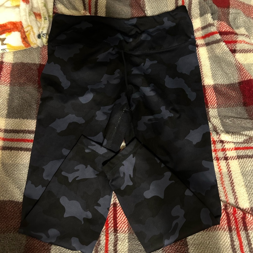 Women’s capri leggings size XL